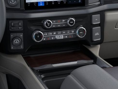 New 2026 Ford F250 Platinum AWD/4WD image 15