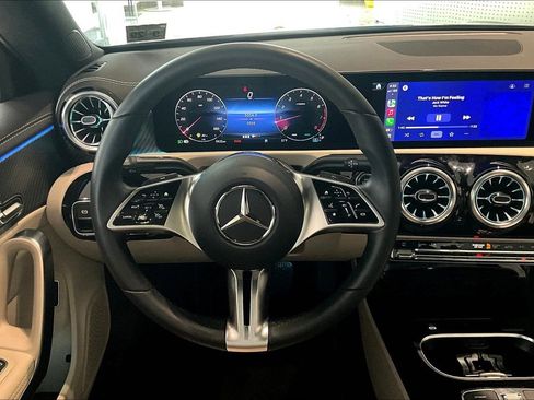 Certified 2025 Mercedes-Benz CLA 250 4MATIC image 5
