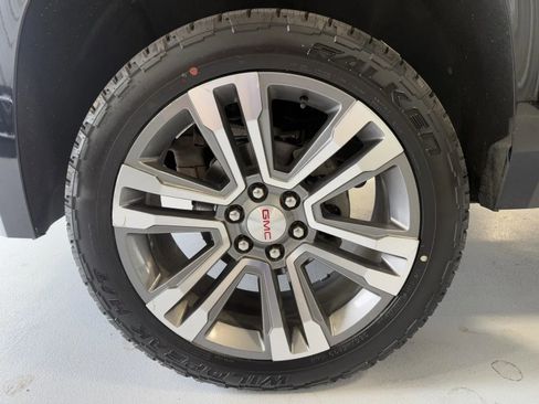 Used 2015 GMC Yukon SLE w/ Convenience Package AWD/4WD image 43