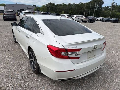 Used 2019 Honda Accord Sport image 4