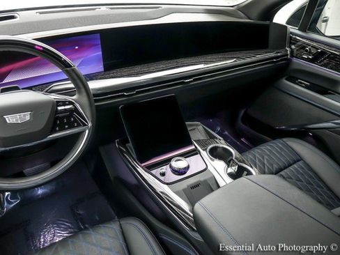 Used 2025 Cadillac Escalade IQ Luxury 1 image 18