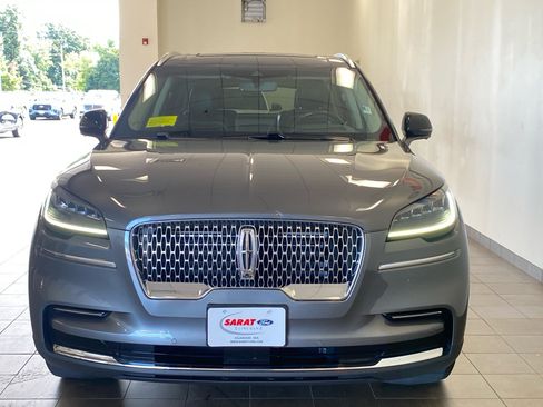 Used 2023 Lincoln Aviator Reserve w/ Equipment Group 201A AWD/4WD image 3
