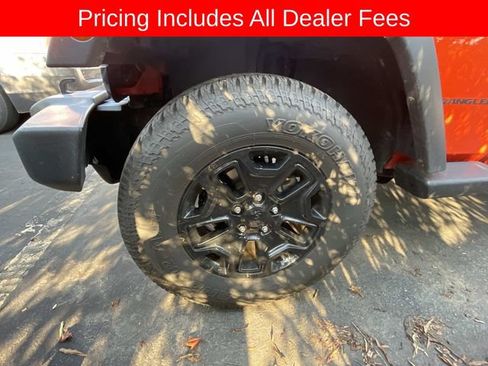 Used 2015 Jeep Wrangler Sport AWD/4WD image 2