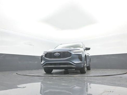 Certified 2023 Ford Escape ST-Line w/ Tech Pack #1 image 28