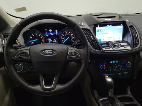 Used 2017 Ford Escape Titanium image 22