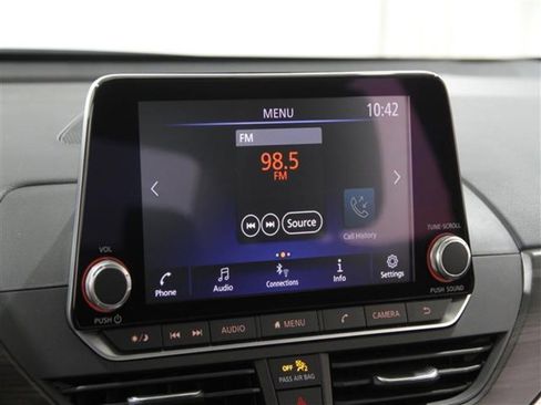 Used 2023 Nissan Altima 2.5 SV image 10