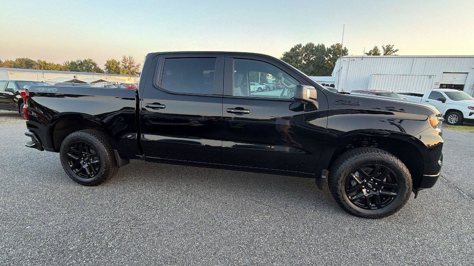 New 2026 Chevrolet Silverado 1500 RST w/ RST All Star Premium Package AWD/4WD image 7