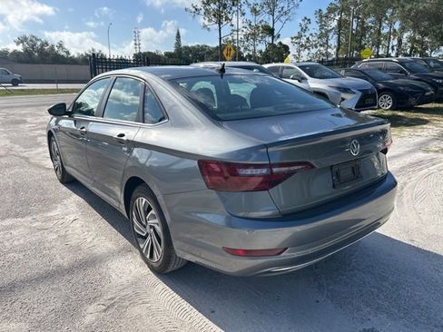 Used 2021 Volkswagen Jetta SEL FWD image 3