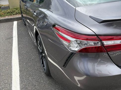 Used 2019 Toyota Camry XSE FWD image 3