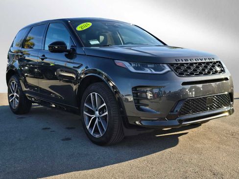 Used 2024 Land Rover Discovery Sport Dynamic SE image 7