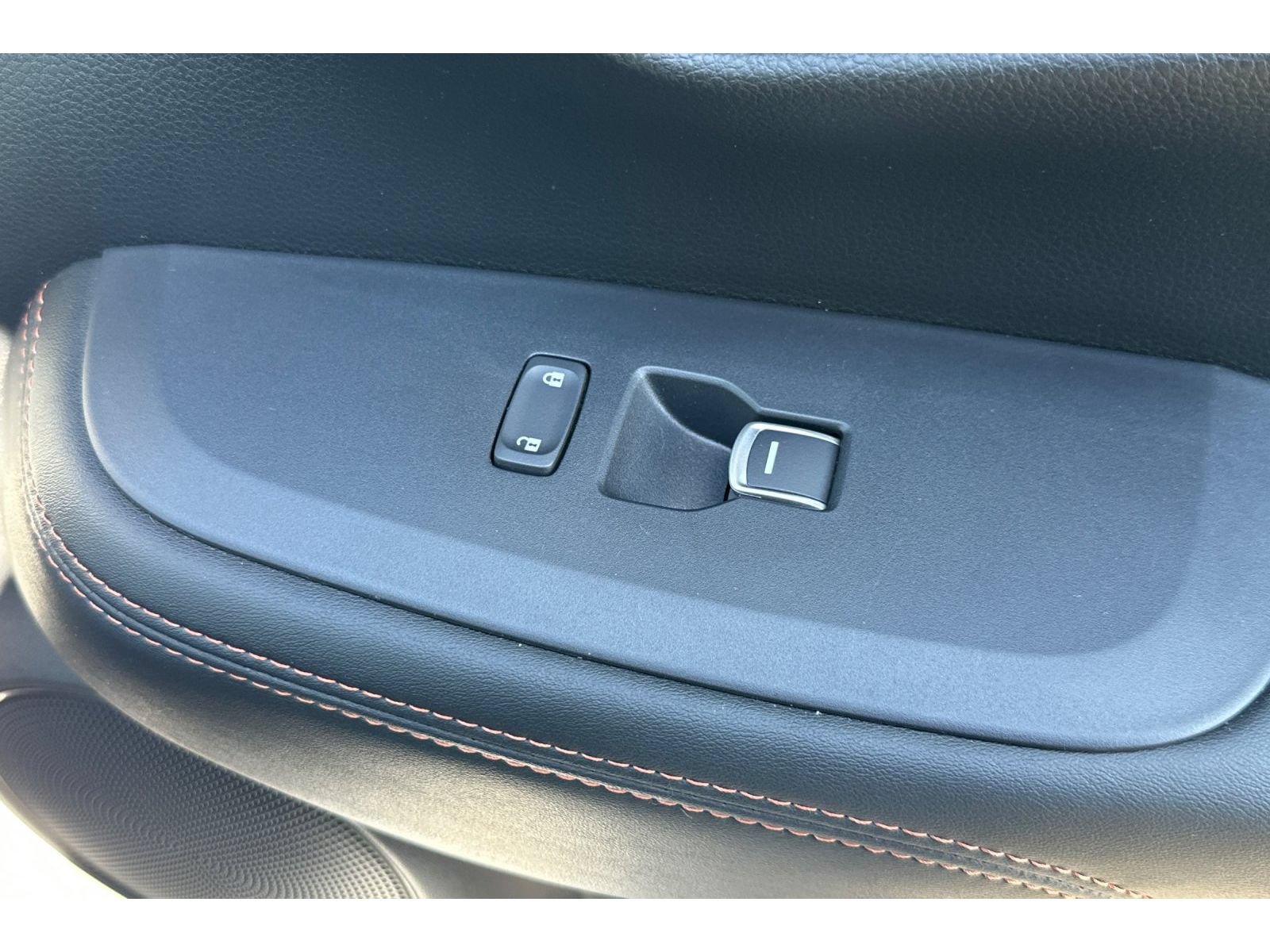 Used 2025 Honda HR-V Sport image 22