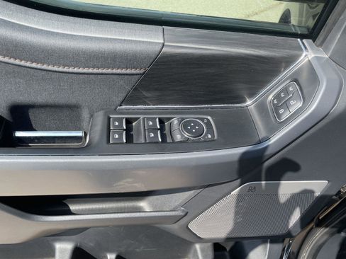 Used 2024 Ford F150 Lariat AWD/4WD image 11