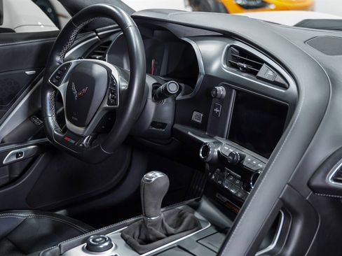 Used 2016 Chevrolet Corvette Z06 w/ 3LZ Preferred Equipment Group image 55