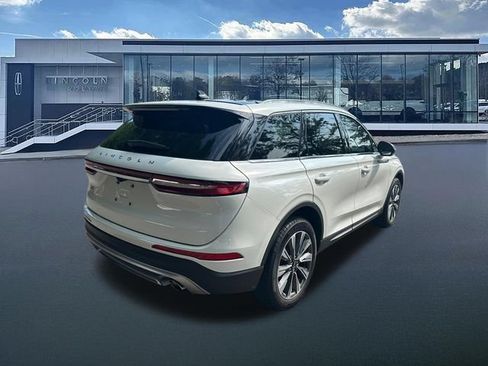 Used 2022 Lincoln Corsair Reserve w/ Elements Package FWD image 8