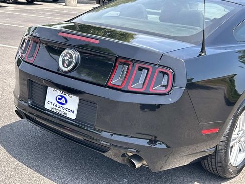 Used 2014 Ford Mustang Coupe RWD image 12