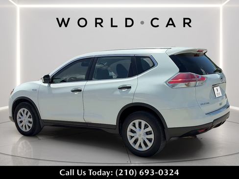 Used 2016 Nissan Rogue S FWD image 5