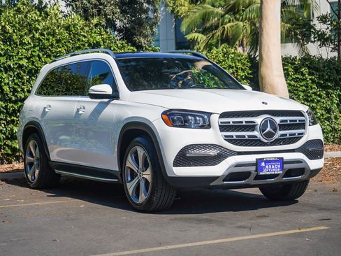Used 2022 Mercedes-Benz GLS 450 4MATIC image 3