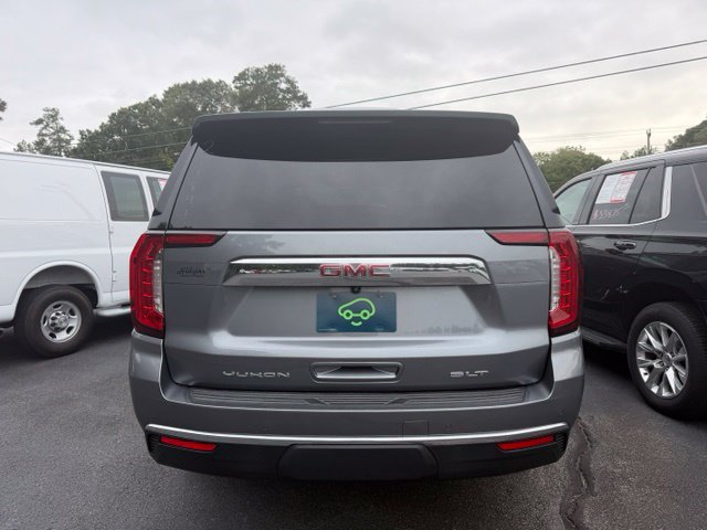 Used 2022 GMC Yukon XL SLT w/ SLT Luxury Package AWD/4WD image 3