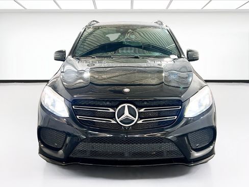 Used 2017 Mercedes-Benz GLE 400 4MATIC image 2