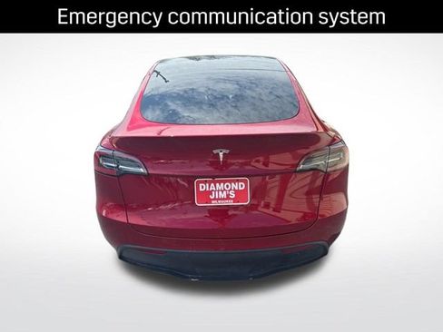 Used 2024 Tesla Model Y 2WD image 5