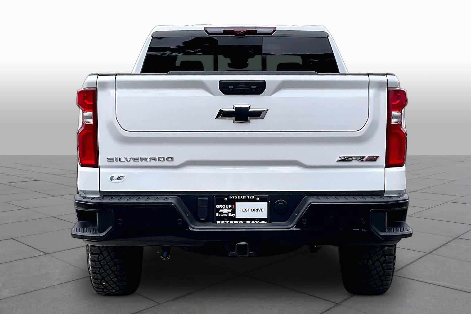 Used 2025 Chevrolet Silverado 1500 ZR2 w/ Technology Package AWD/4WD image 4