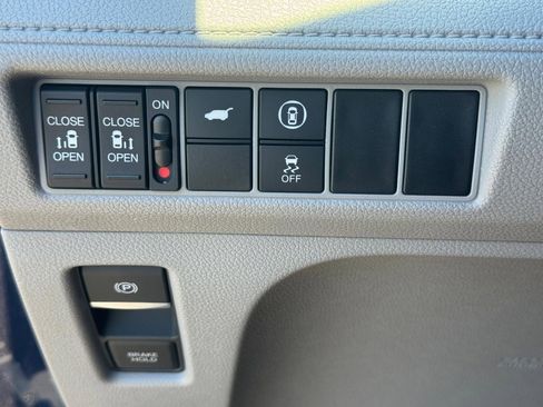 Certified 2023 Honda Odyssey EX-L image 23