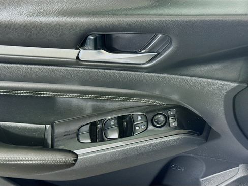 Used 2021 Nissan Altima 2.5 SV image 24