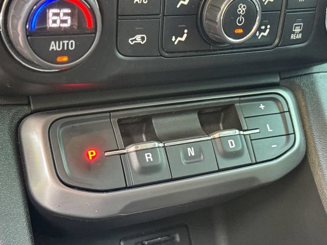 Used 2023 GMC Acadia AT4 w/ Technology Package AWD/4WD image 16