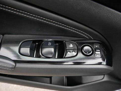Certified 2023 Nissan Altima 2.5 SV w/ SV Premium Package AWD/4WD image 18