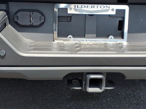 Used 2024 Toyota Tundra Limited AWD/4WD image 13