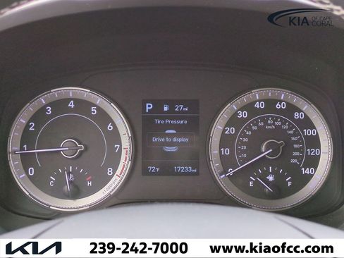 Used 2022 Hyundai Venue Limited image 27