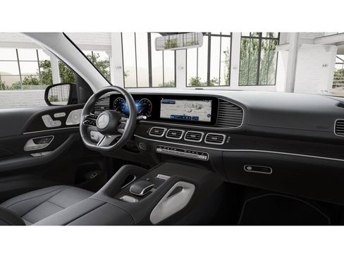 New 2026 Mercedes-Benz GLS 450 4MATIC image 6