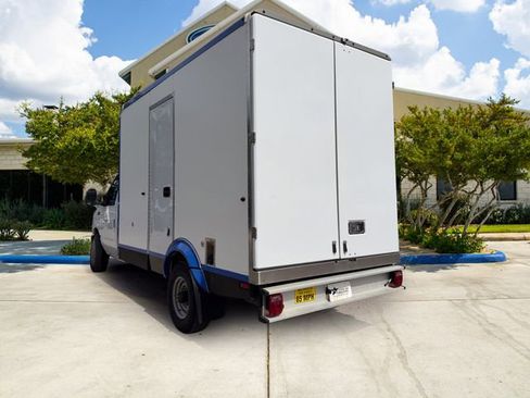 Used 2023 Ford E-350 and Econoline 350 Super Duty w/ Power Windows & Locks Group RWD image 3