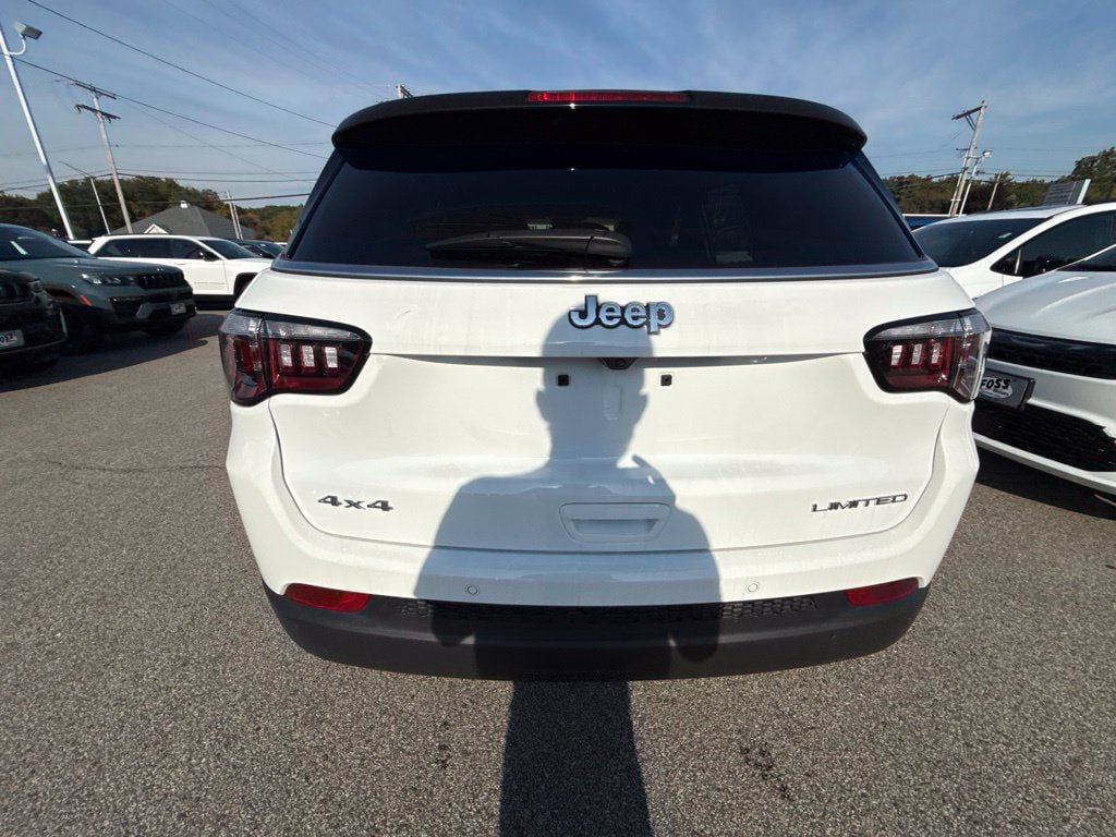 New 2026 Jeep Compass Limited AWD/4WD image 4
