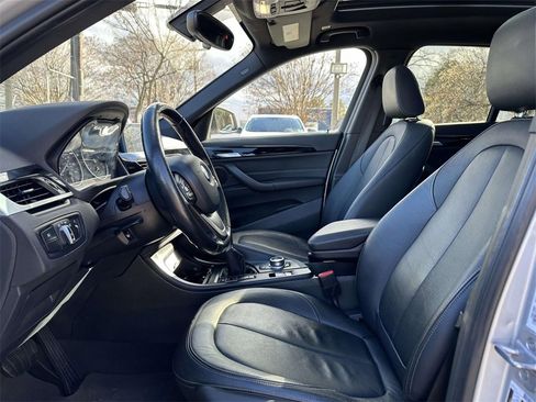 Used 2018 BMW X1 xDrive28i image 19