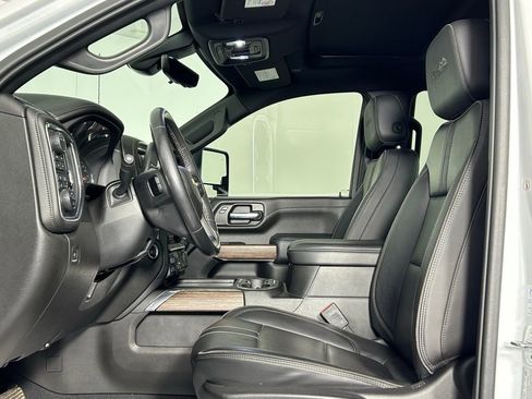 Used 2023 Chevrolet Silverado 3500 High Country image 29