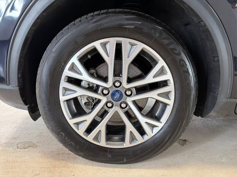 Used 2021 Ford Escape SEL AWD/4WD image 13