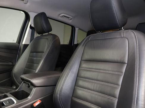 Used 2018 Ford Escape SEL image 14