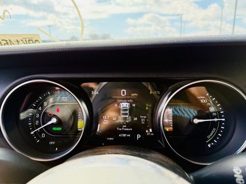 Used 2021 Jeep Wrangler Unlimited Rubicon 4xe w/ Steel Bumper Group image 19