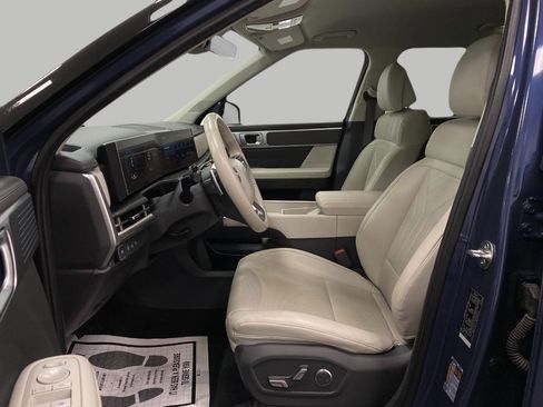 Certified 2025 Hyundai Santa Fe SEL image 28