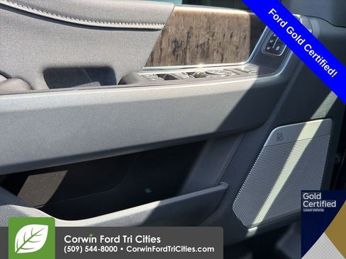 Used 2024 Ford F250 Lariat w/ Lariat Ultimate Package AWD/4WD image 13