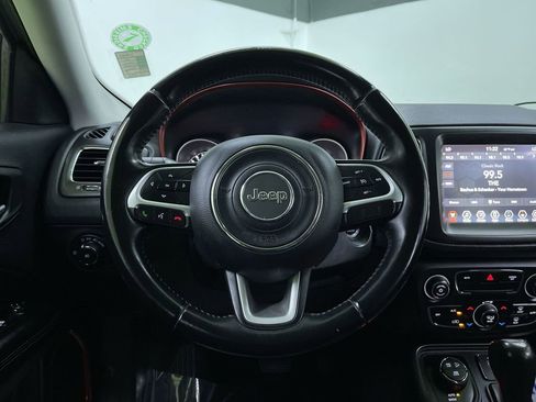 Used 2019 Jeep Compass Trailhawk AWD/4WD image 21
