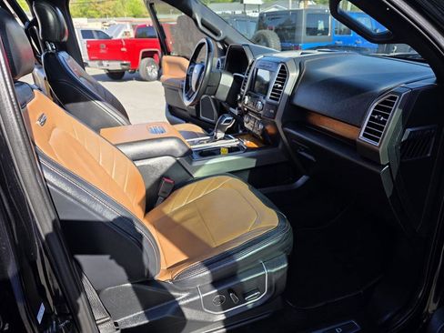 Used 2016 Ford F150 Limited w/ Trailer Tow Package image 27