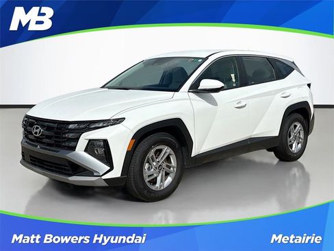 Certified 2026 Hyundai Tucson SE FWD image 1