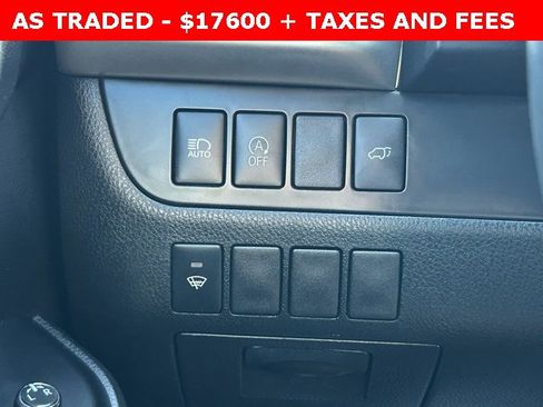 Used 2018 Toyota Highlander XLE image 22