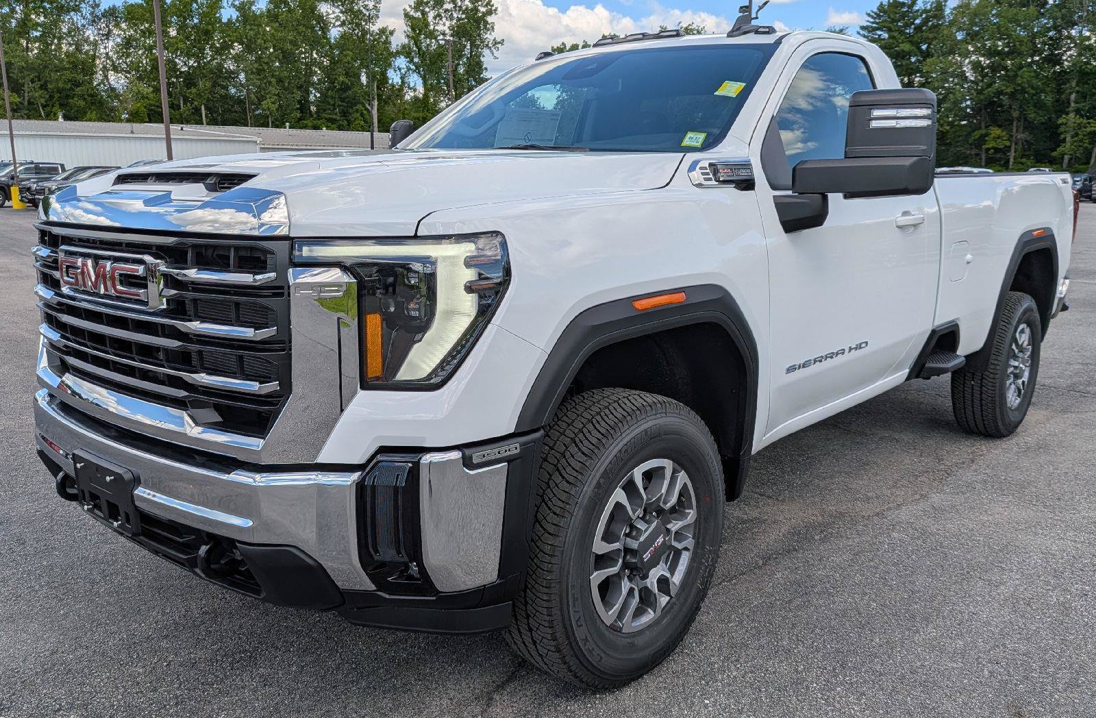 New 2026 GMC Sierra 3500 SLE w/ SLE Convenience Package AWD/4WD image 3