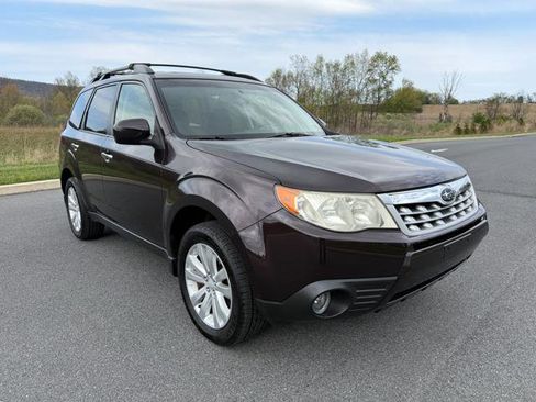 Used 2013 Subaru Forester 2.5X Premium AWD/4WD image 3
