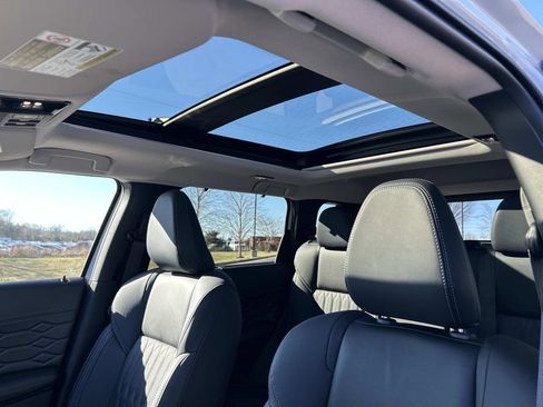 New 2026 Mitsubishi Outlander SEL image 22