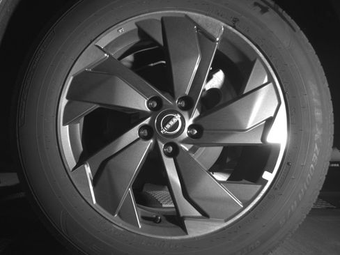 Used 2025 Nissan Rogue SV image 14