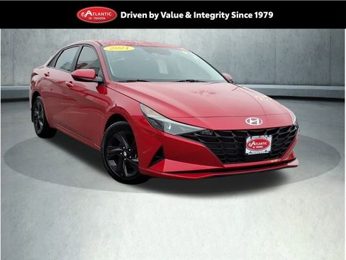 Used 2021 Hyundai Elantra SEL w/ Convenience Package image 1